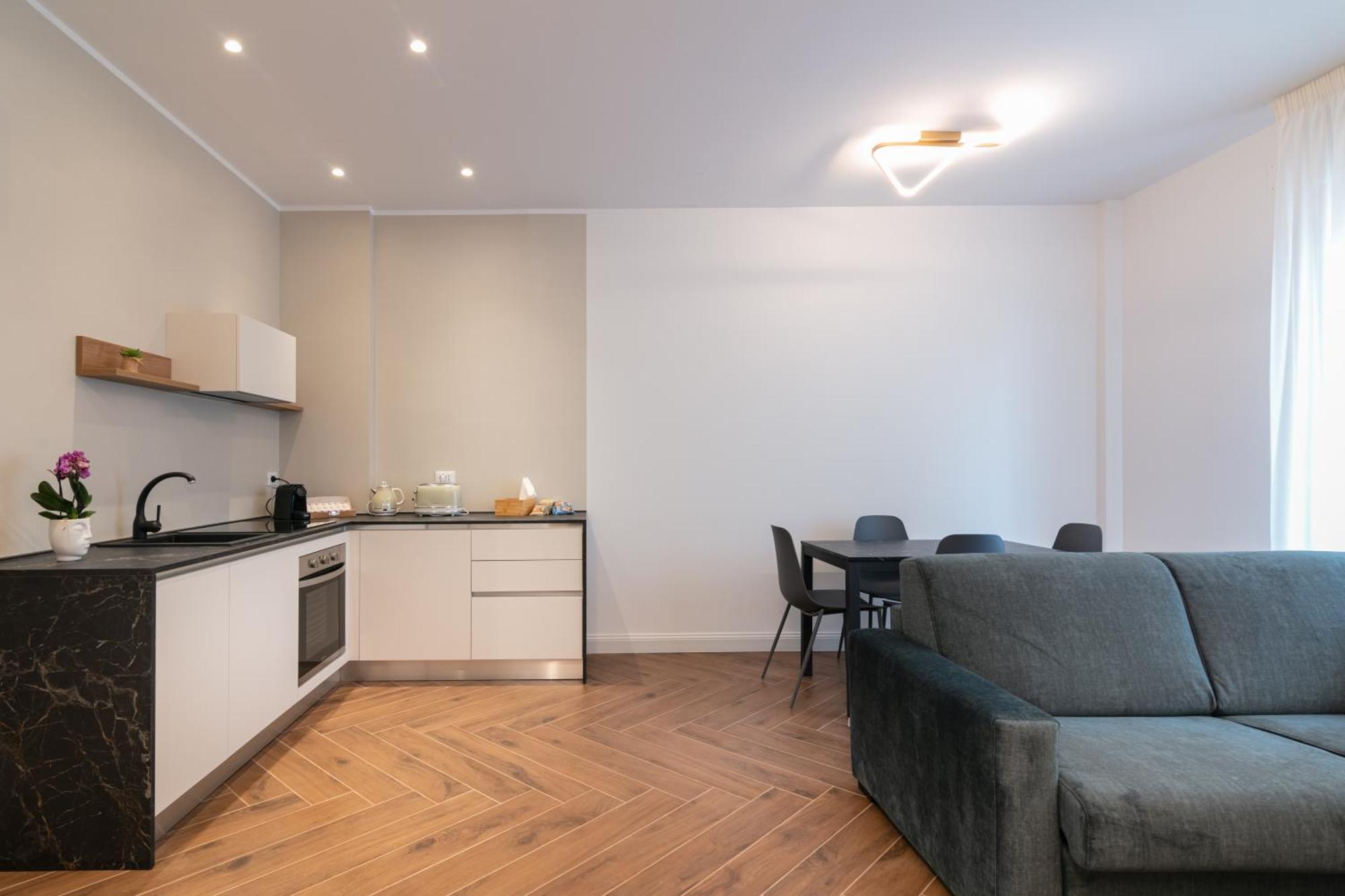 Mt Apartments Термоли Екстериор снимка