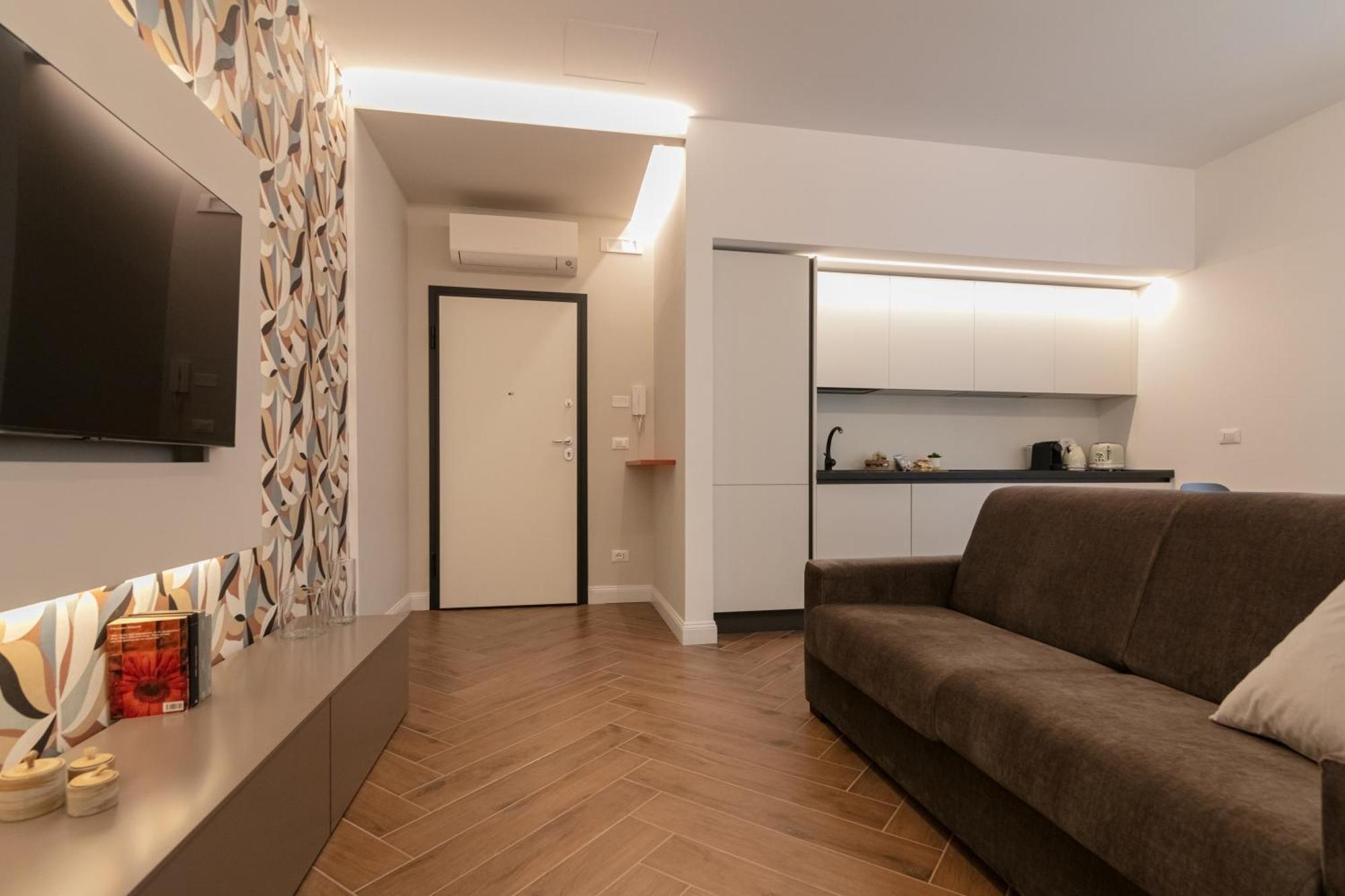Mt Apartments Термоли Екстериор снимка