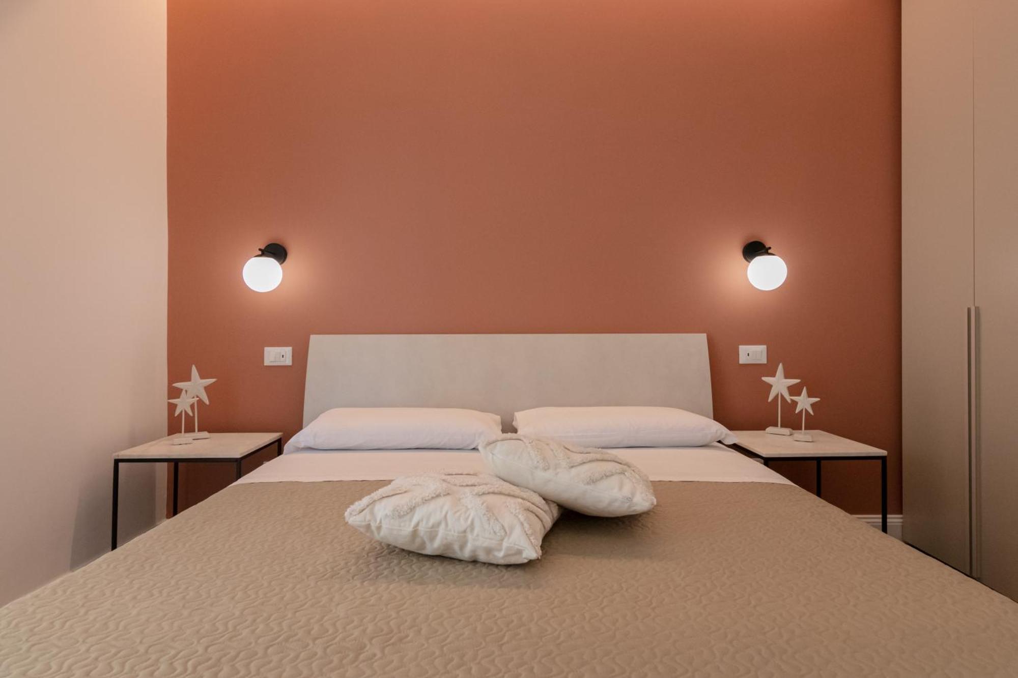 Mt Apartments Термоли Екстериор снимка