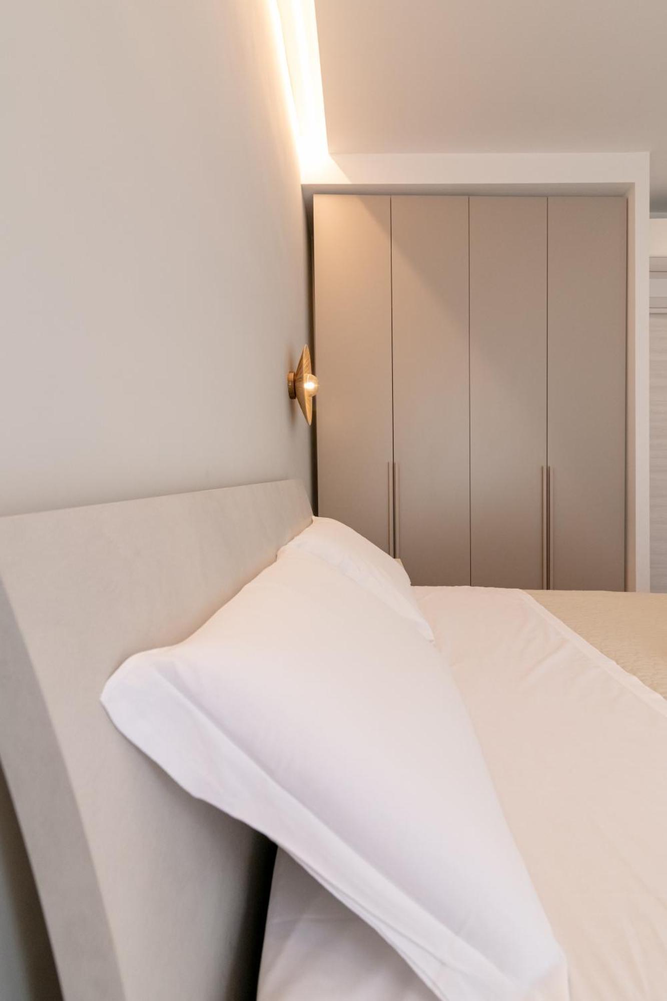 Mt Apartments Термоли Екстериор снимка