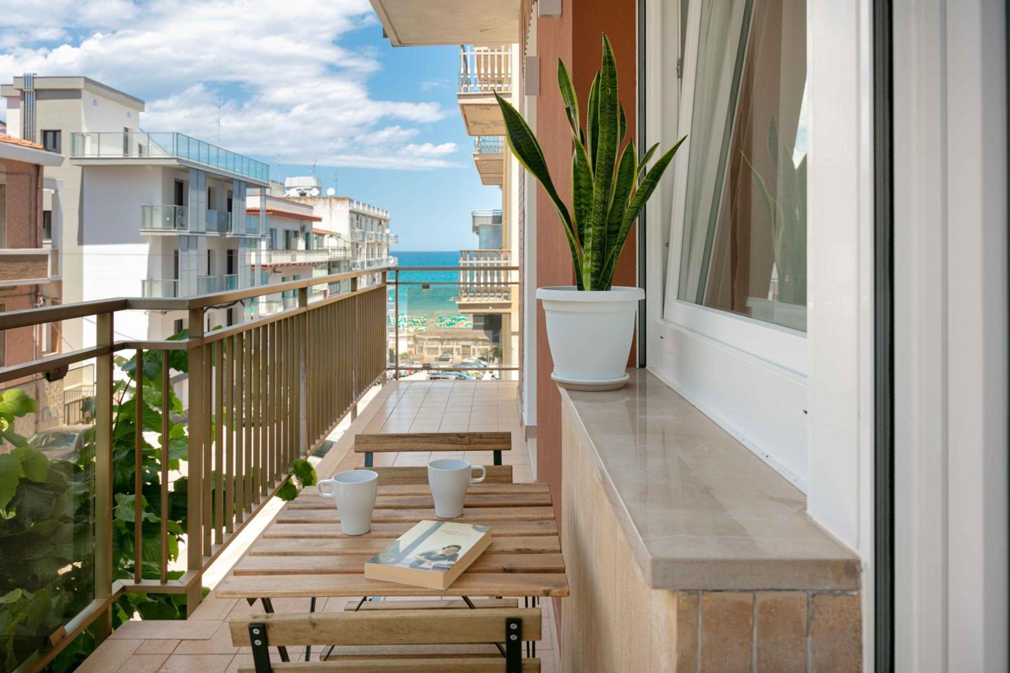 Mt Apartments Термоли Екстериор снимка